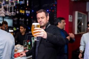 danny-dyer-drinking-beer
